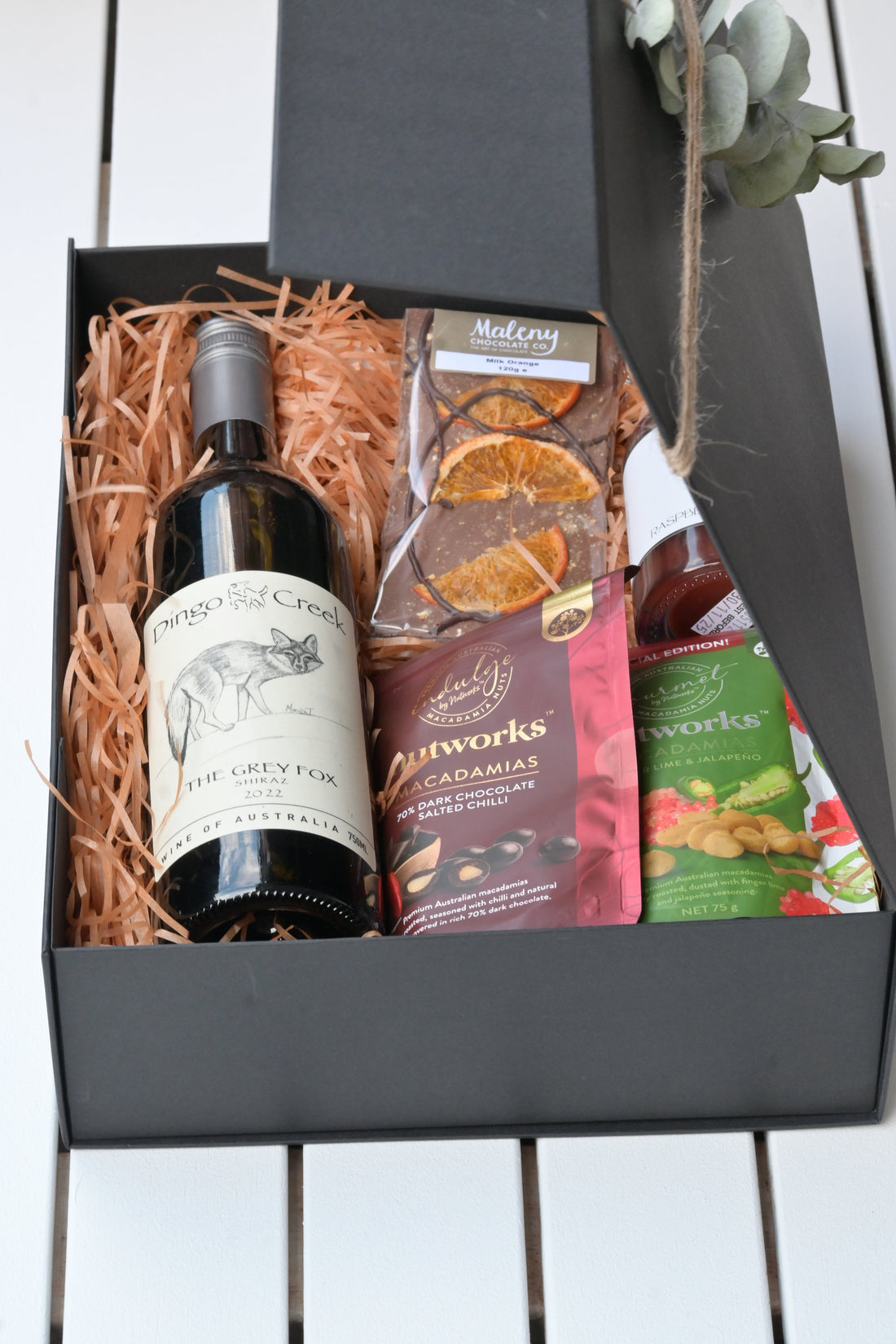 Premium Gift Hamper - Eco-Friendly Packaging - Delish Box Co