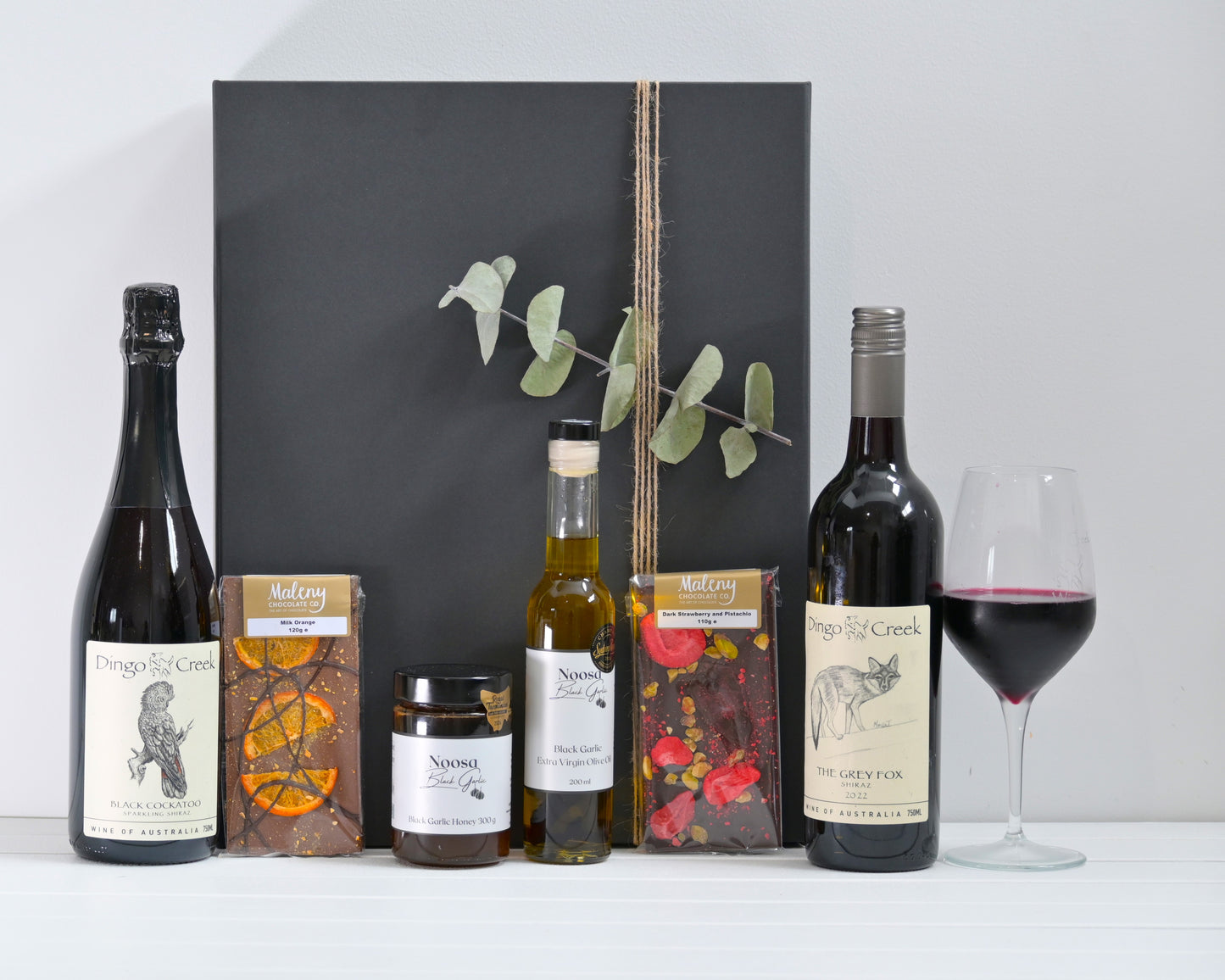 Premium Wine Hamper - Shiraz and Gourmet Treats - Gift Boxes Sunshine Coast -Delish Box Co